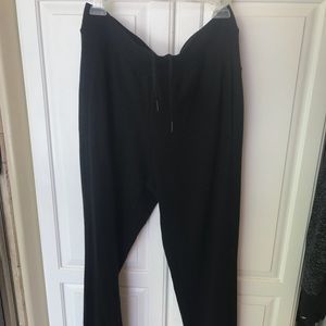Lululemon Men’s 34 Long Black Joggers